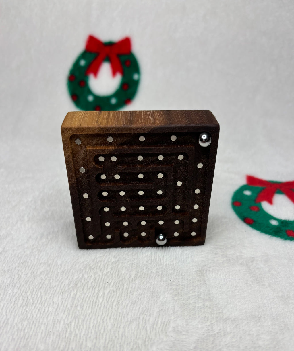 Walnut Lite, Magnetic Maze (1 maze)