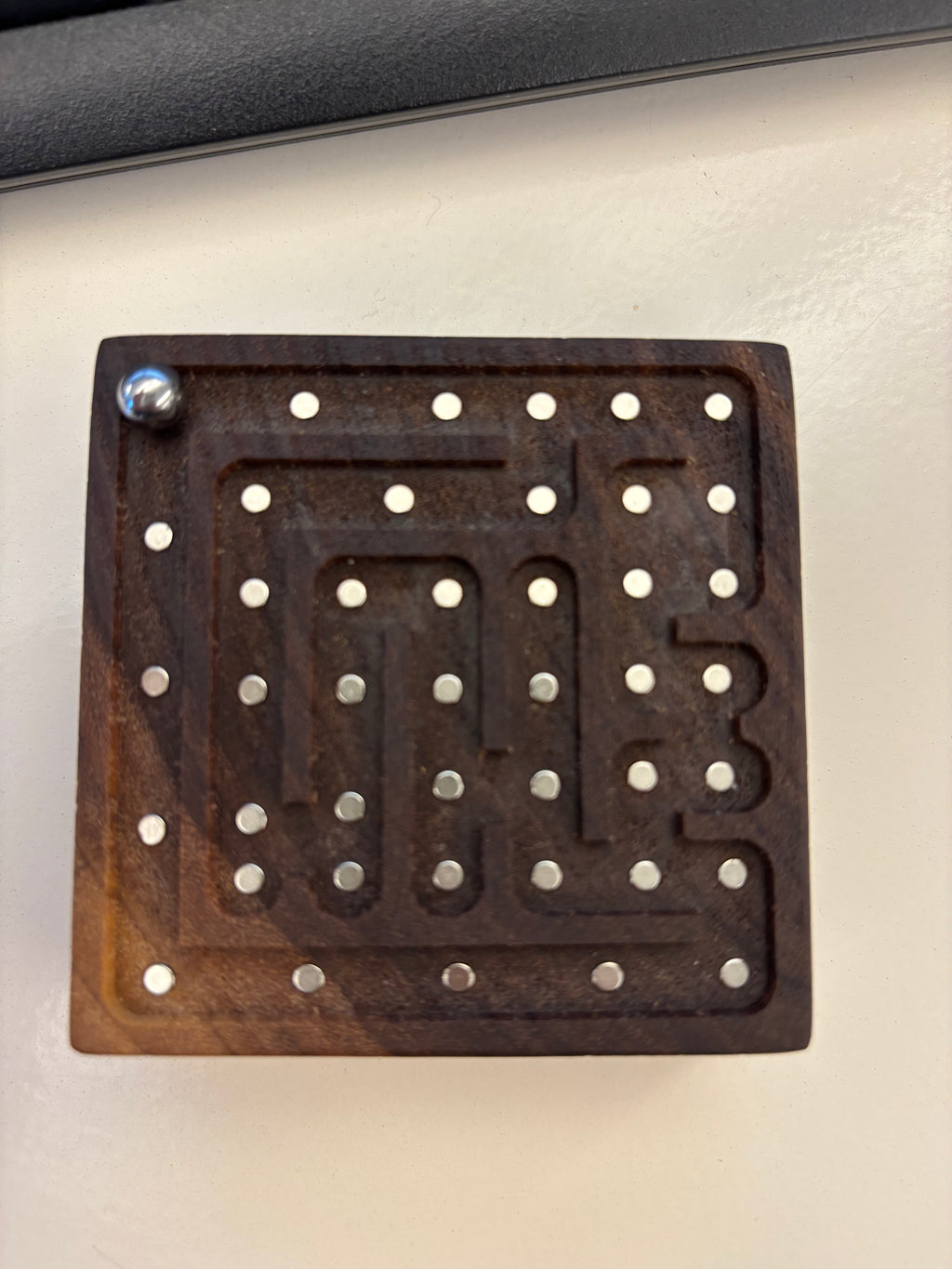Walnut Lite, Magnetic Maze (1 maze)