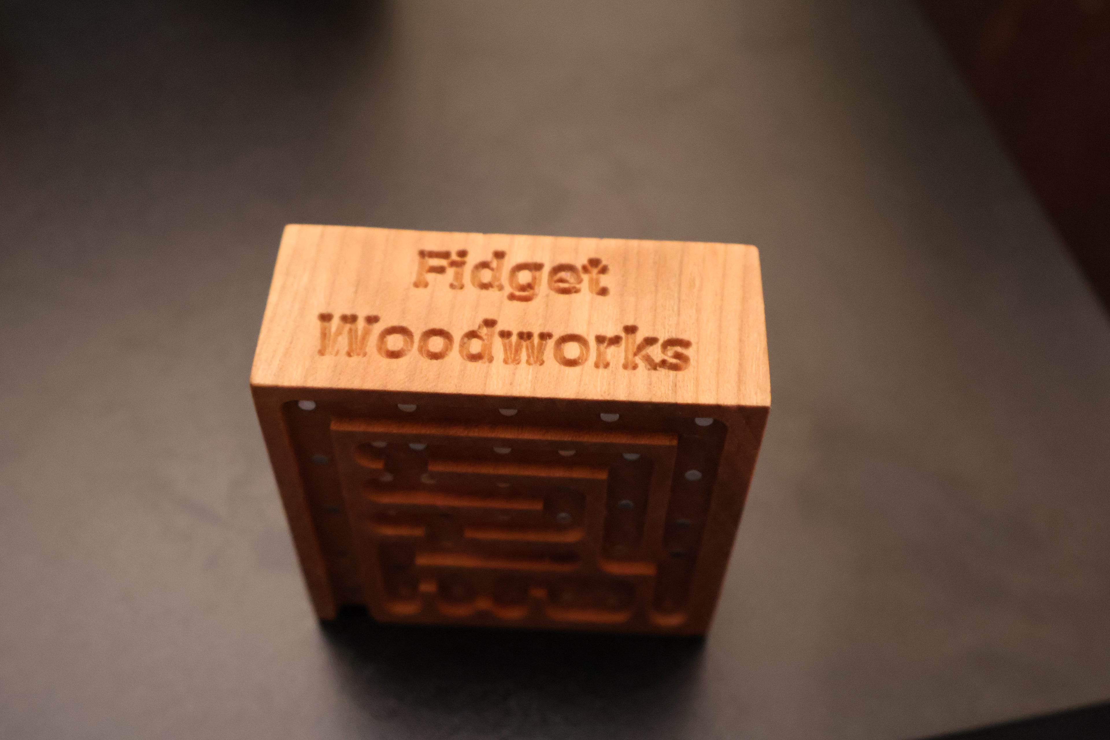 Maple Magnetic Maze Fidget Toy (1 maze)