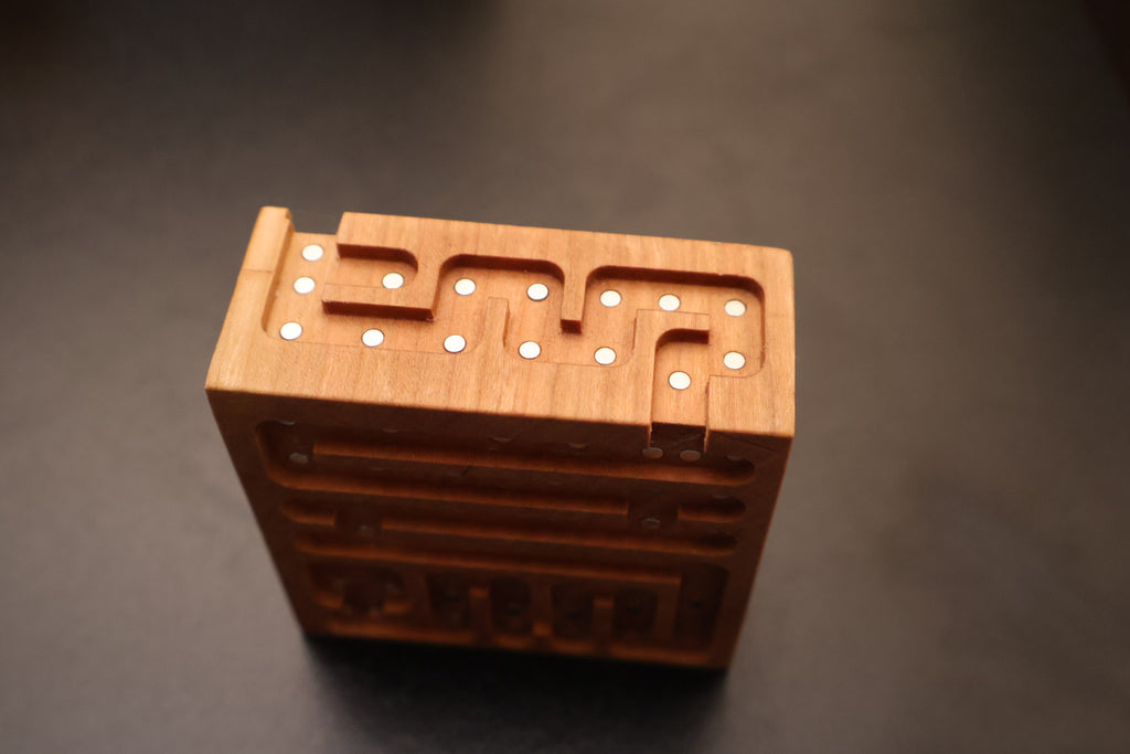 Maple Magnetic Maze Fidget Toy (1 maze)