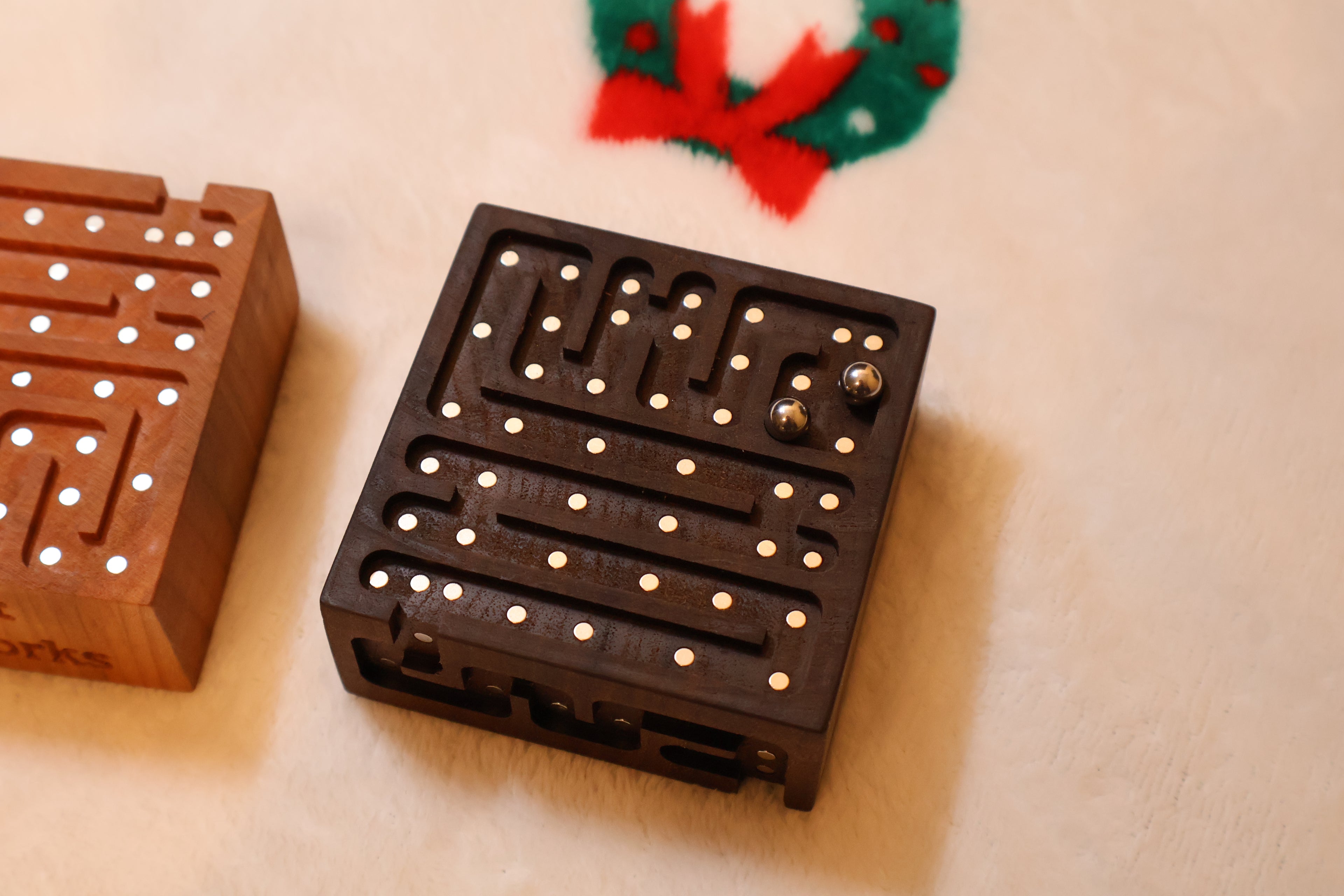 Walnut Wood Magnetic Maze (1 maze)